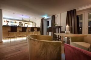 Loup Bar Caf&eacute;
