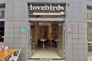 Lovebirds – Contemporary Pizza