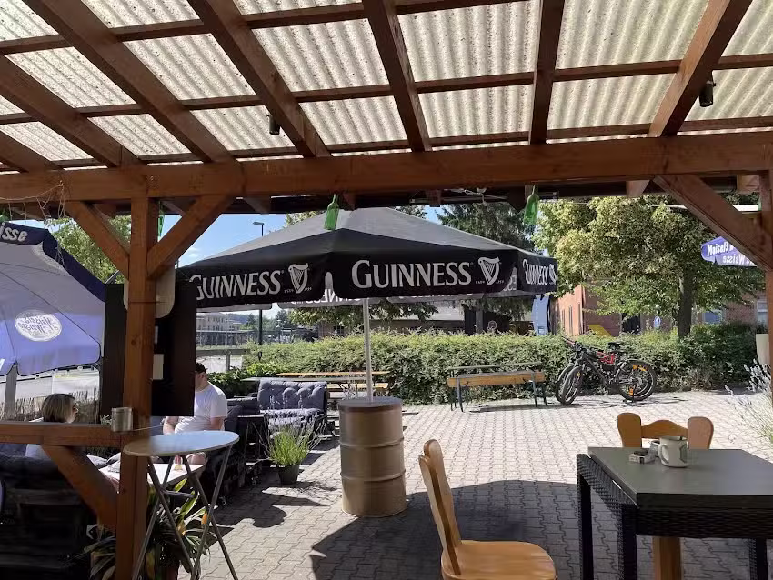 Lucky Train Bottle-Bar