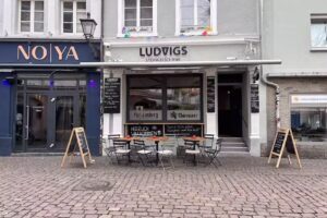 LUDVIGS Stehausschank