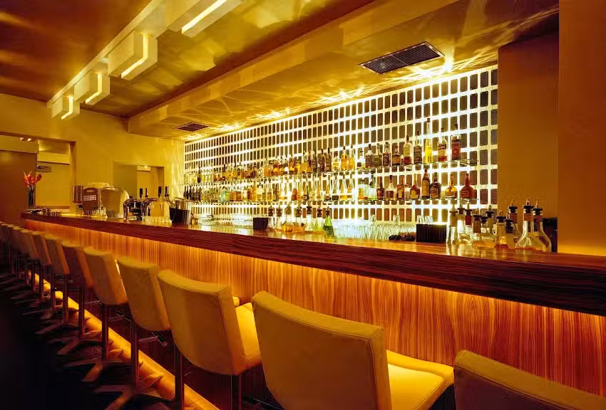 LUJAH Restaurant &ndash; Lounge &ndash; Bar