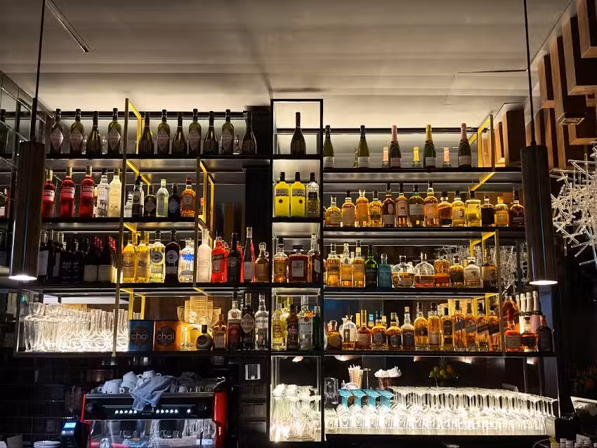 MABEL Restaurant-Bar