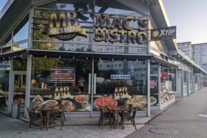 Mac&rsquo;s Bistro
