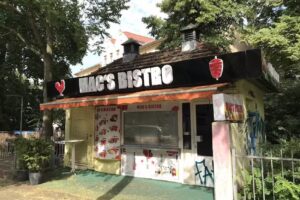 Mac&rsquo;s Bistro