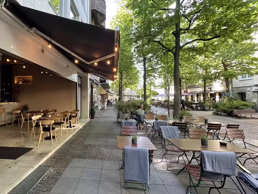 Madame Tâm Burtscheid