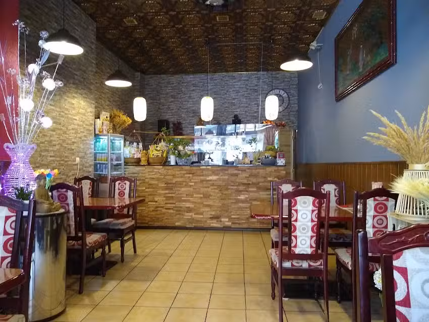 Mahn Diep Asia Bistro