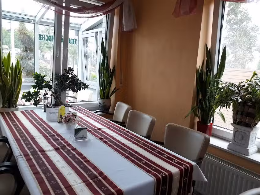 Mai Thu (Asian food und sushi)