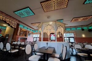 Majhe wale Indian Restaurant