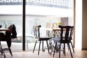 Makery &ndash; Caf&eacute;, Bar, Wohnzimmer.
