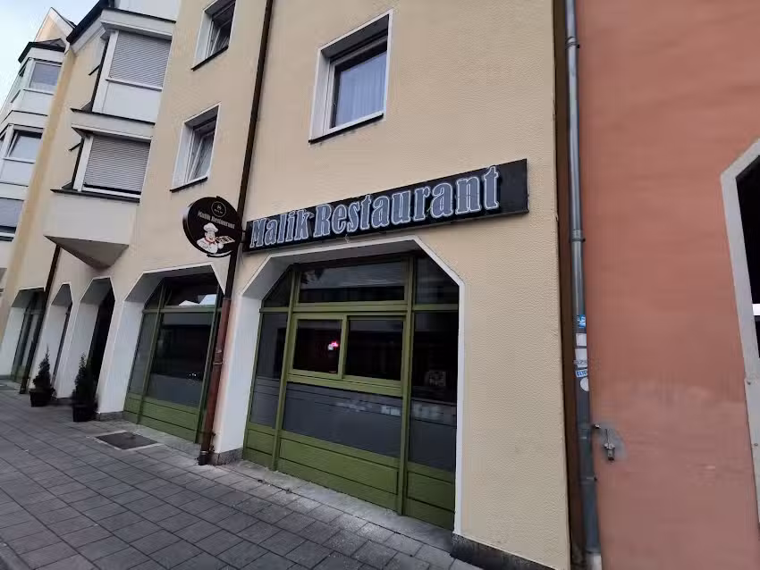 Malik Restaurant