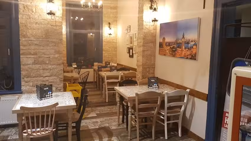 MAM eat Greek