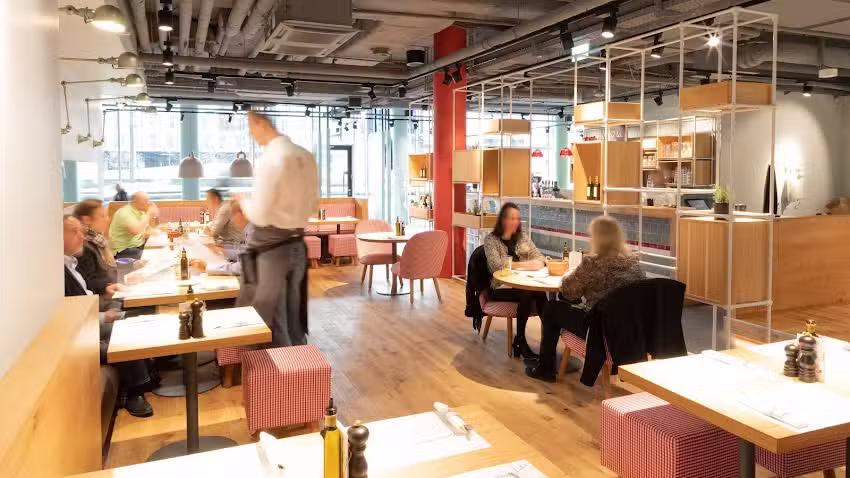 Mama Trattoria Hamburg Hafencity
