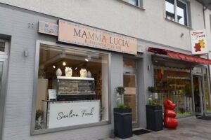 Mamma Lucia