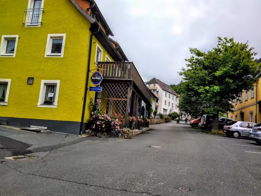Manfred Walch, Schankwirtschaft, Brennerei