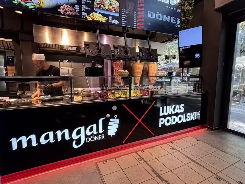 Mangal X Lukas Podolski