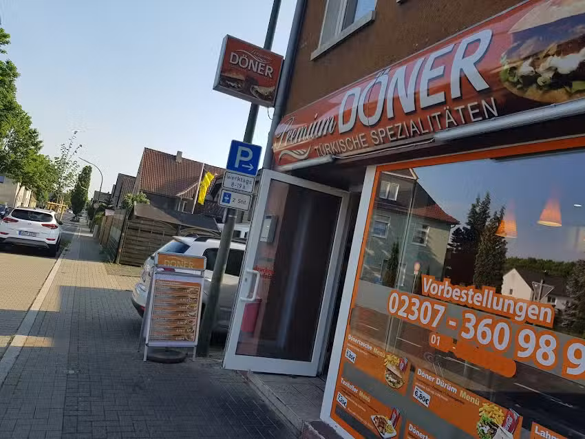 Manhatten Pizzeria Grill