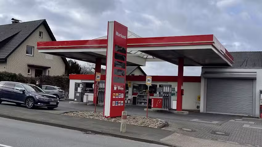 Markant Tankstelle