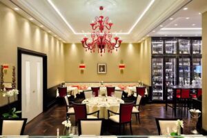 MARY&acute;s Restaurant