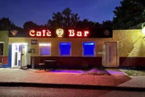 Marzahn Grill und Caf&eacute; Bar