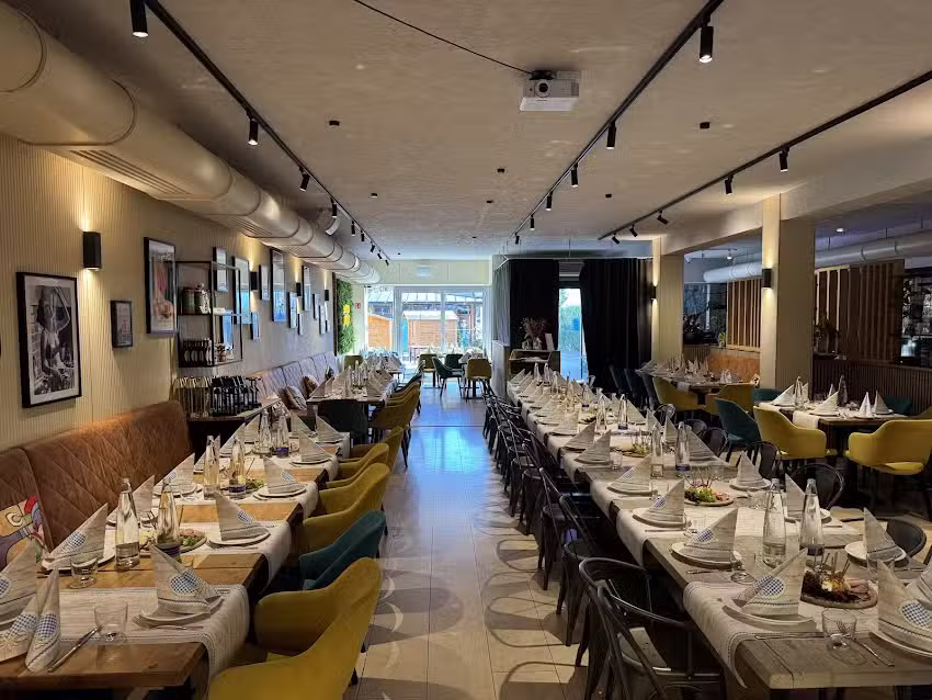 Match Point Restaurant