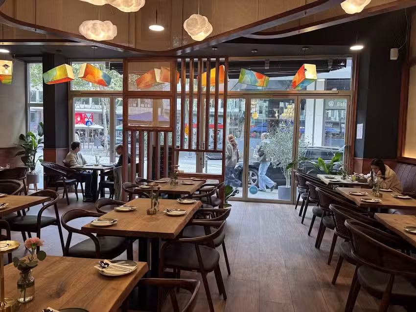 MAY &ndash; Modern Asian Cuisine