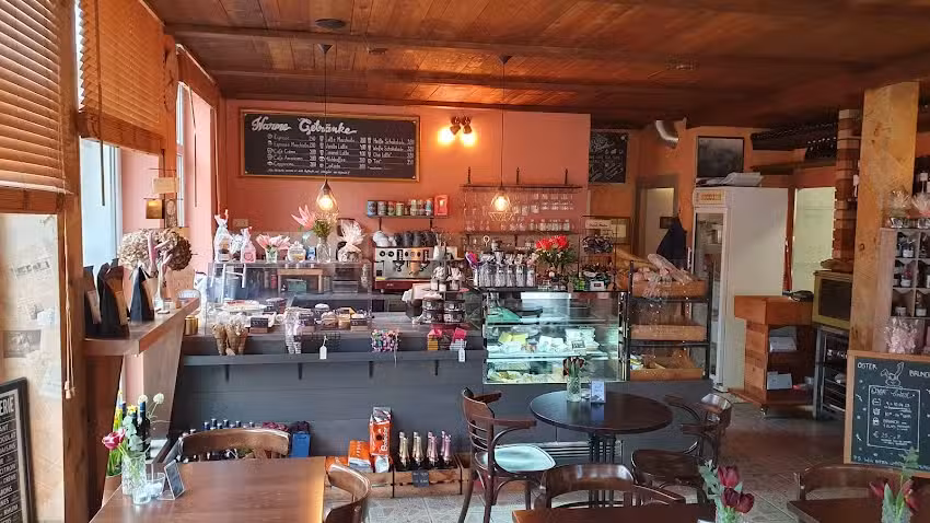 M&eacute;doc Caf&eacute; & Bistro