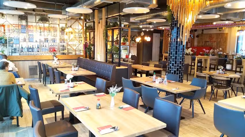 Meet Saigon Adlershof