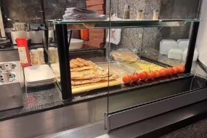 MEGA DÖNER macht schöner