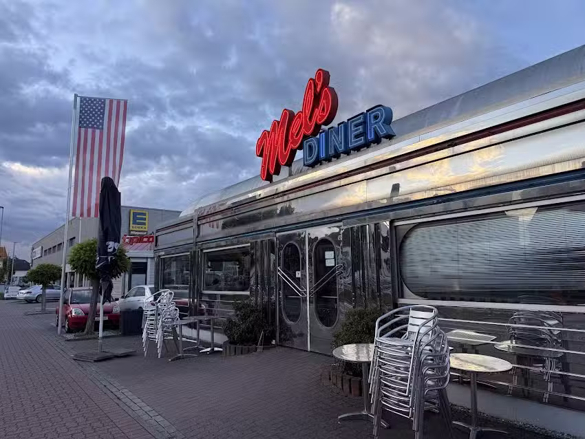Mels Diner