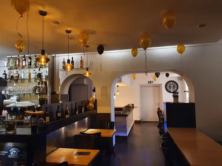Mentor&rsquo;s Holzofenpizza Restaurant Bar