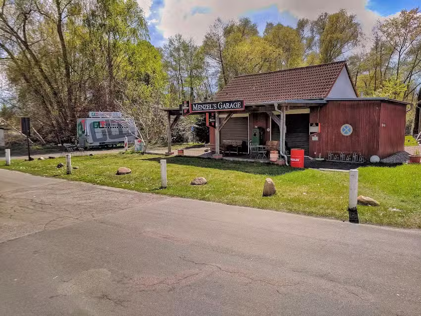 Menzels Garage Plaue