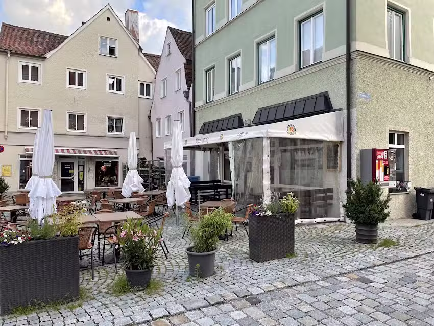 Merkwuerdig Little Kitchen & Coffee