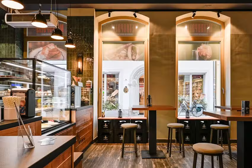 Metropolis Urban Bistro