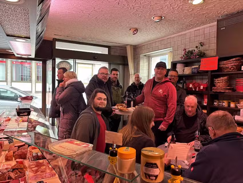 Metzgerei Sp&ouml;rl &ndash; Holzkohlegrill