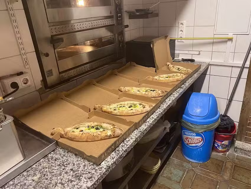 Mevlana Kebap &ndash; Pizza Restaurant