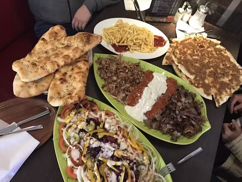 Mg Grill Caf&eacute; Bistro Restaurant