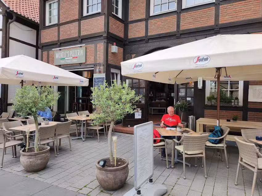 Michele&rsquo;s Pizzeria