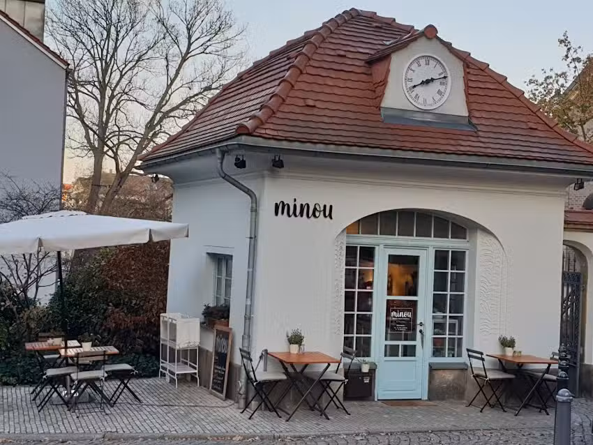 minou &ndash; Dresdens kleinstes Kaffeehaus