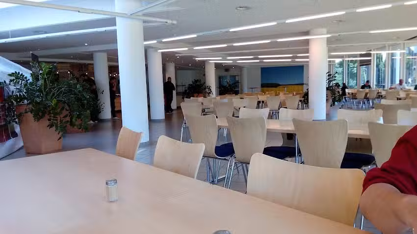 Mittagstisch im KiWi Tower