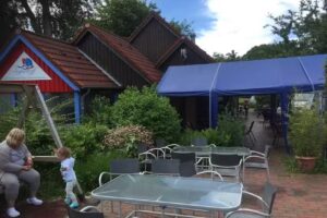 Moin! Hanspeter / Seglertreff Imbiss & Kioskbetrieb am Wohnmobilstellplatz