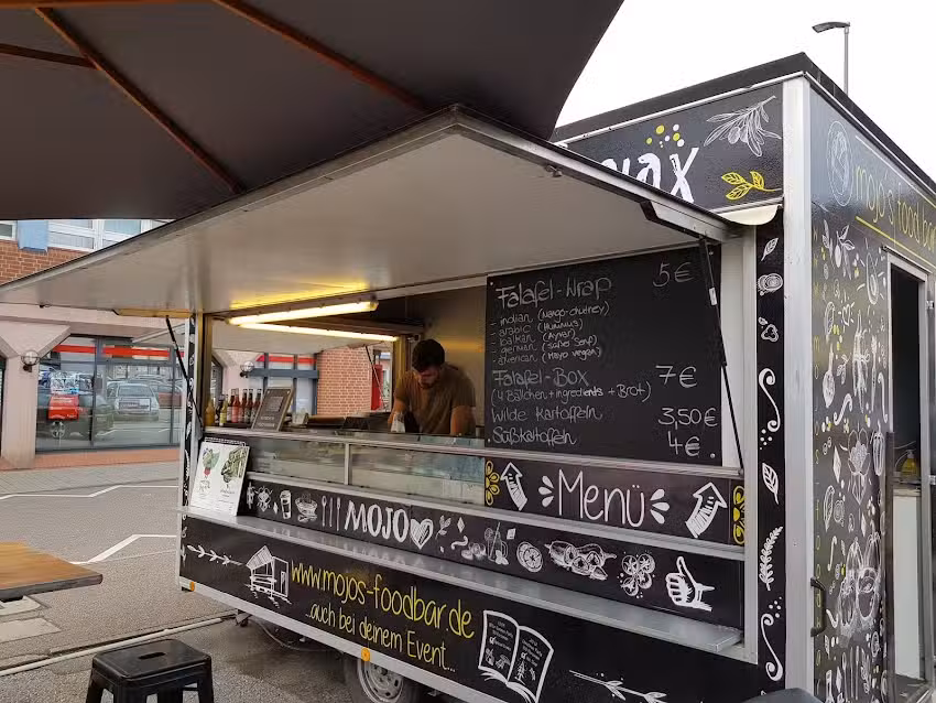 Mojo&rsquo;s &ndash; Falafel Food bar