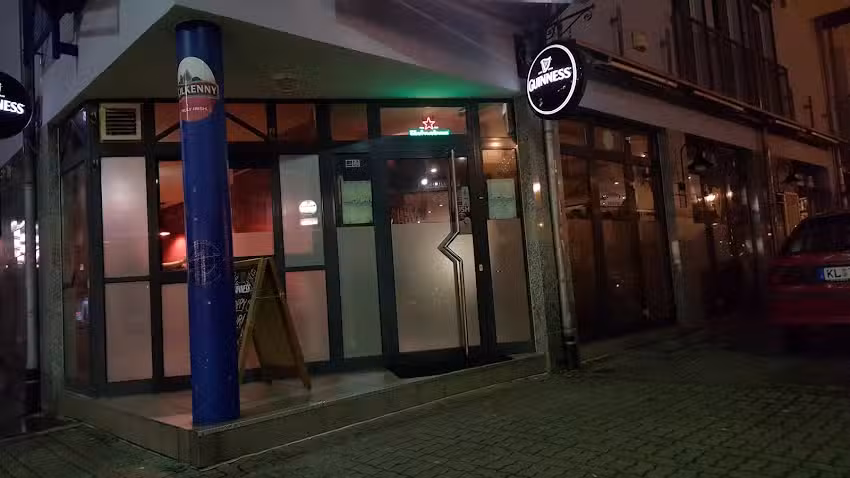 Moloney&rsquo;s Irish Pub