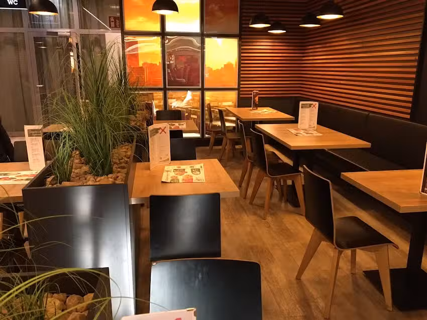 m&ouml;max Restaurant Hannover-W&uuml;lfel