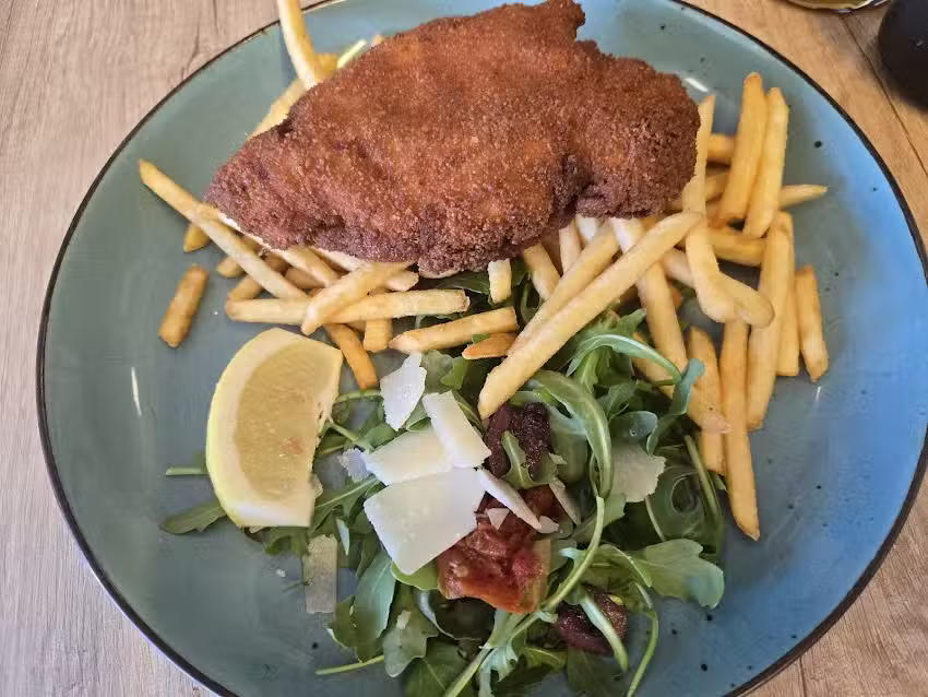 mömax Restaurant Wiesbaden