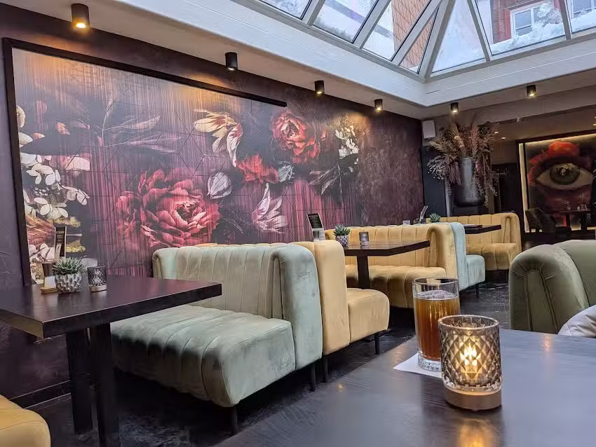 Moments &ndash; Restaurant | Bar | Lounge