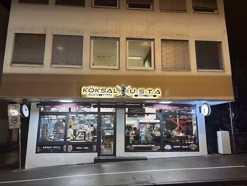 Momo&rsquo;s Gem&uuml;se Kebap Hause