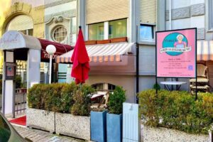 Mona&acute;s &ndash; American Style Breakfast