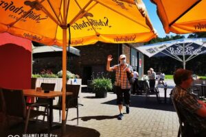 Mowwe Restaurant & Caf&eacute;