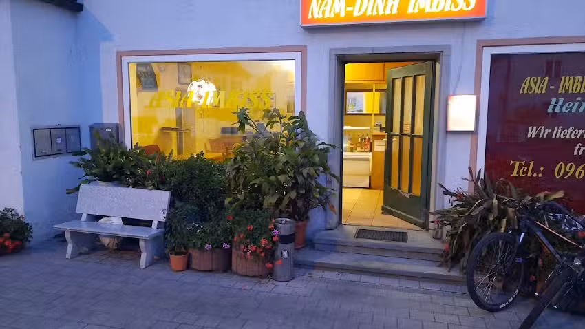 Nam Dinh Asia-Imbiss