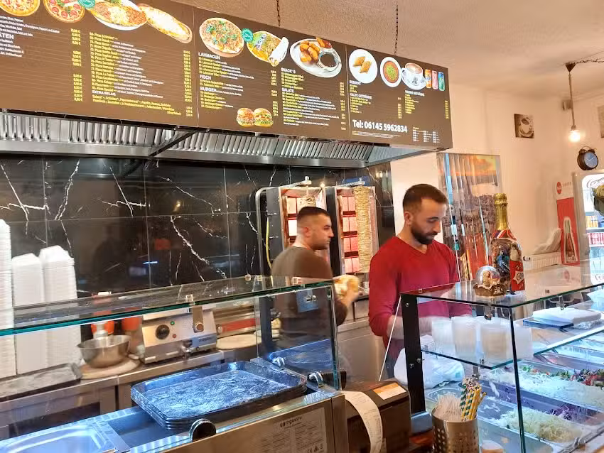 Nazar D&ouml;ner Pizza